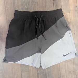 Nike 5" Volley Shorts